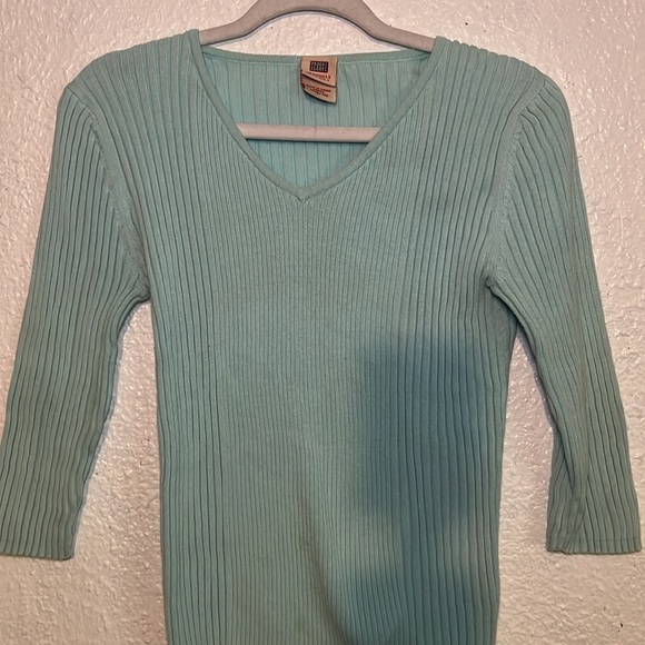 Faded Glory, aqua colored sweater top size medium. - Picture 2 of 9